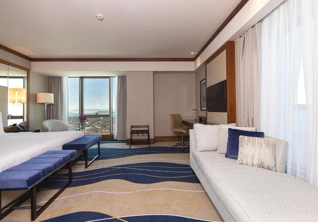 Панорама Elite World Asia Hotel 5*