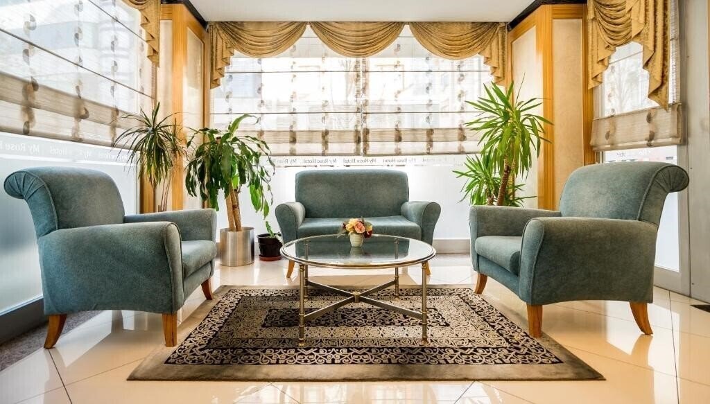 Отель My Rose Hotel 3*