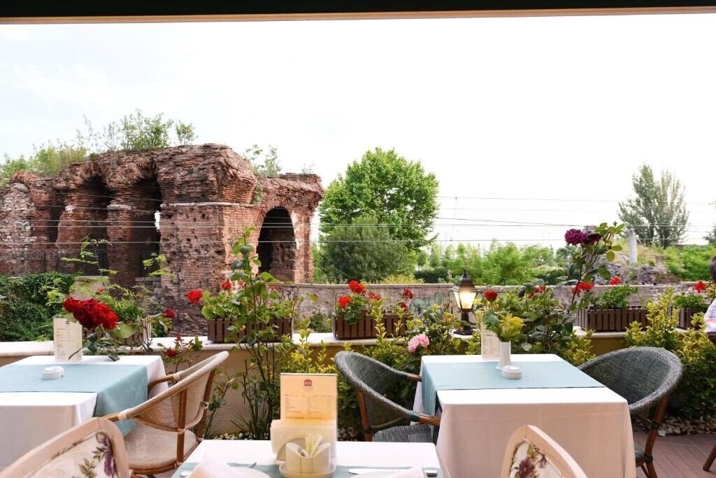 Панорама Sea Mansion Suites 5*