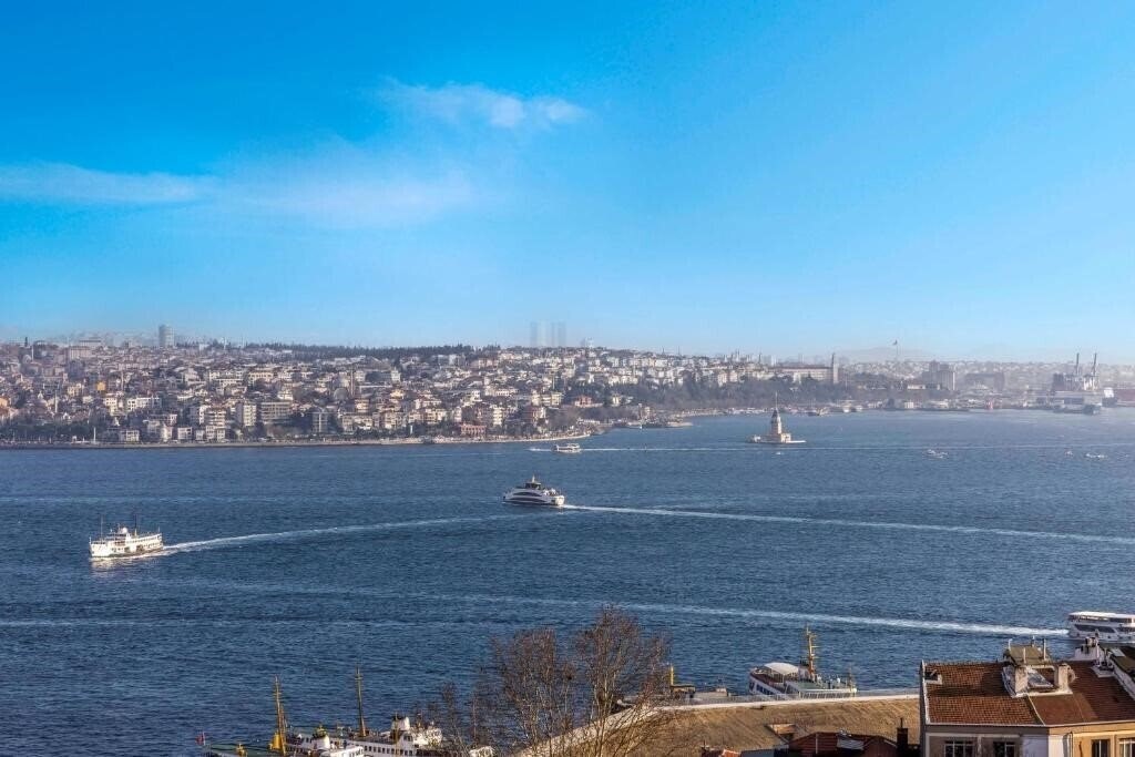 Вид Opera Hotel Bosphorus - Preferred Hotels & Resorts 4*