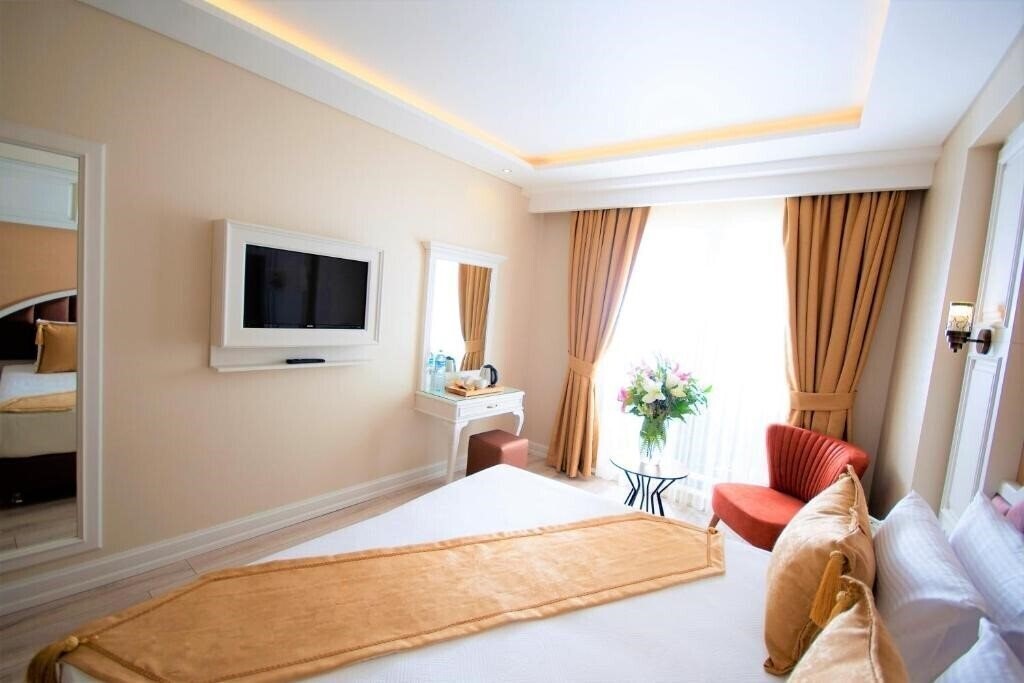 Панорама Boss Hotel Sultanahmet 4*
