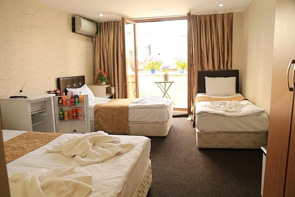 Фото Holiday Family Apart (ex. Ada House Old City) 3*