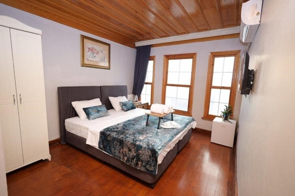 Готель The Trip istanbul Hotel (ex. Lika 2) 3*