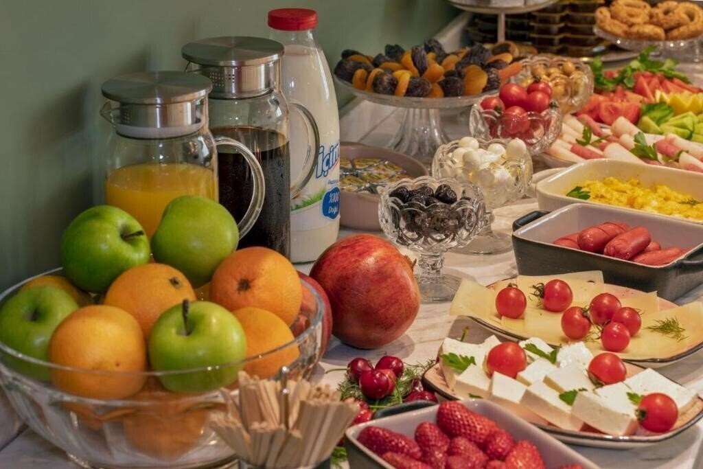 Територія Nika Otel & Cafe (ex. Best Hipodrom) 3*