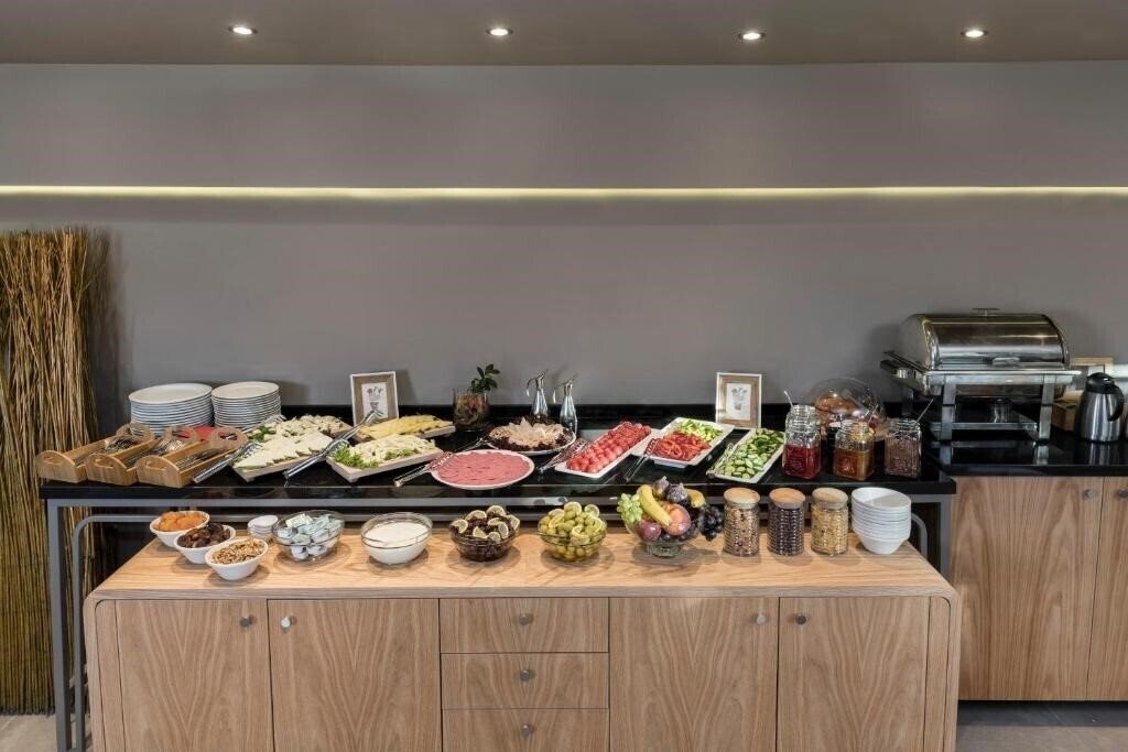 Панорама Upsuites Hotel (ex. L'onde Business Suites) 4*