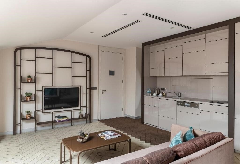 Фотография Upsuites Hotel (ex. L'onde Business Suites) 4*