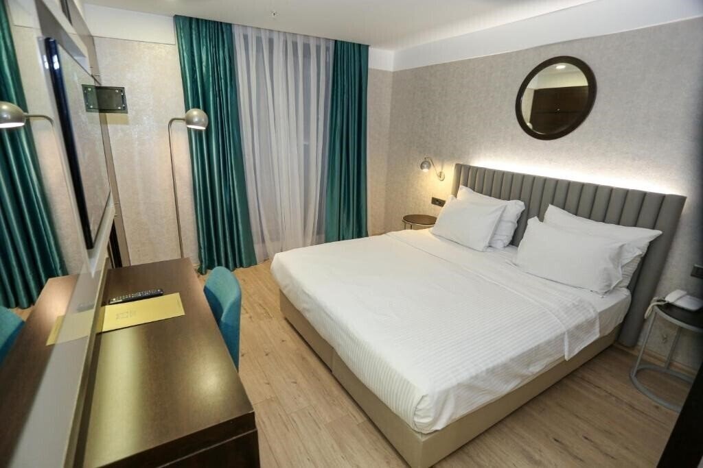Территория Milord Hotel 4*