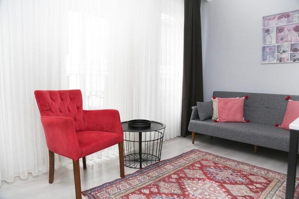 Панорама Ditto Flats 3*