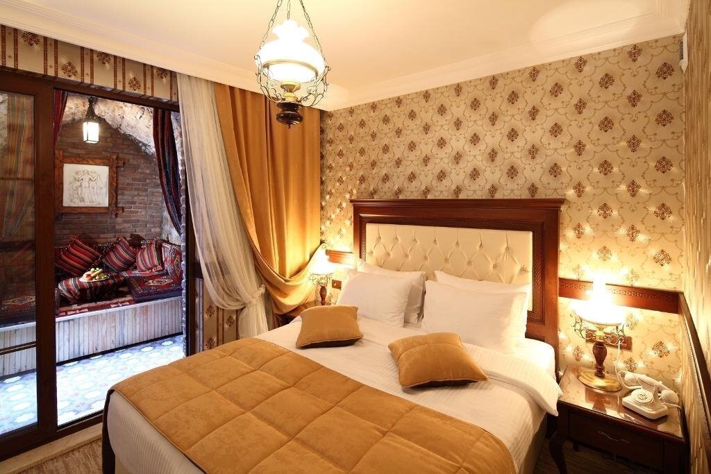 Панорама Divalis Hotel 3*