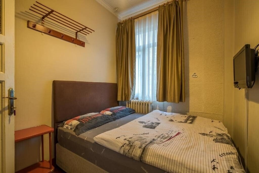 Вид Erenler Hostel 2*