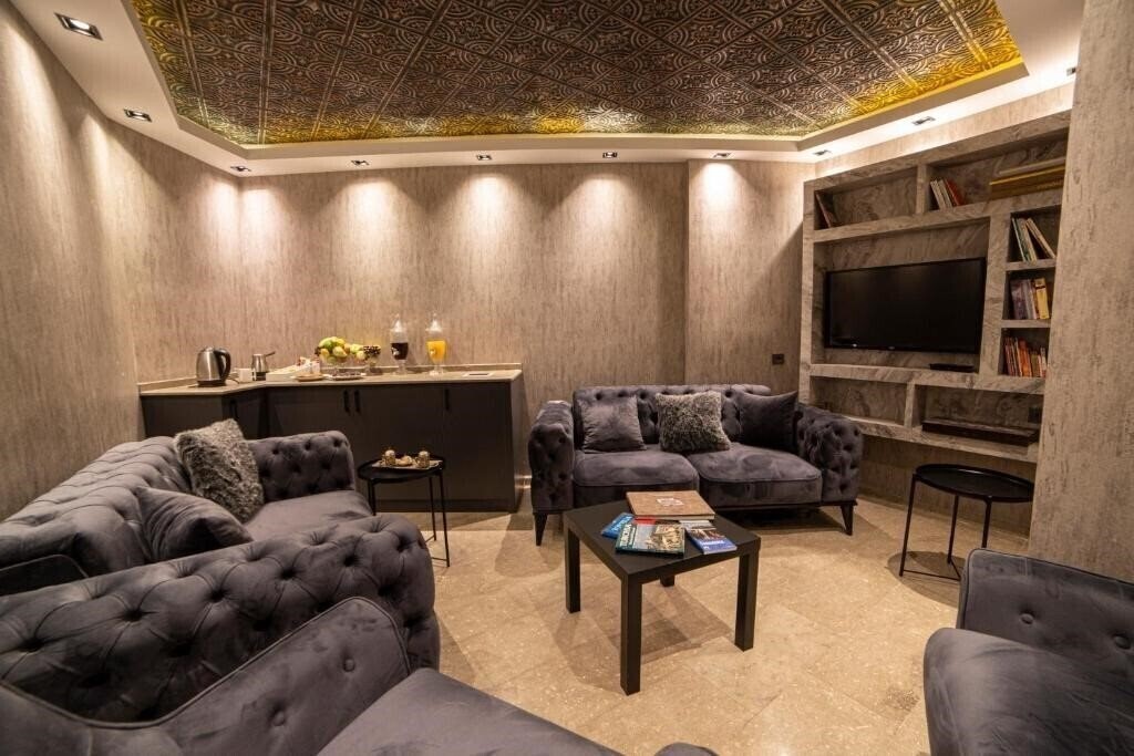 Апартаменты World Heritage Center Hotel (ex. Esra Sultan Petrol Hotel) 3*