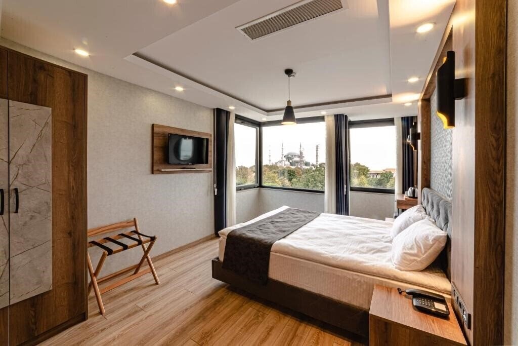 Отель World Heritage Center Hotel (ex. Esra Sultan Petrol Hotel) 3*