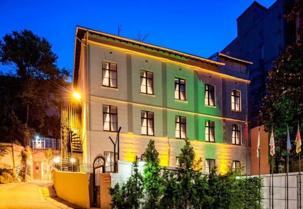 Готель Element Garden Otel (ex. Element Garden Hotel) 3*