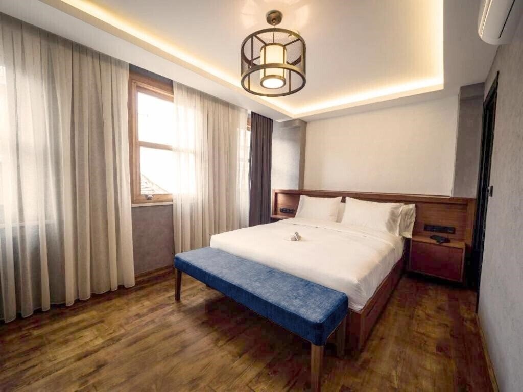 Готель Blu Hotel (ex. Inqlusif Hotel Galata, Inqlusif Hotel at Galata, Galata Co Hotel, Galataco Hotel) 4*