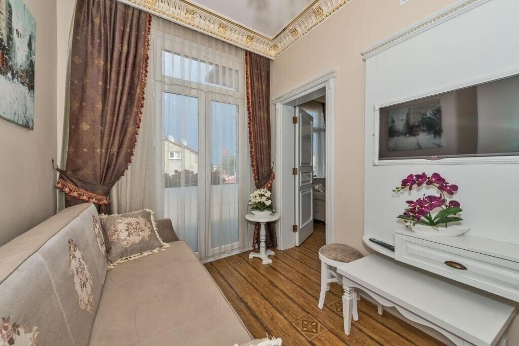 Панорама Iq Hotel 3*