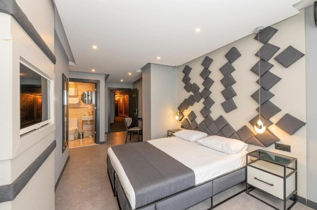 Вид White Palace Hotel 3*