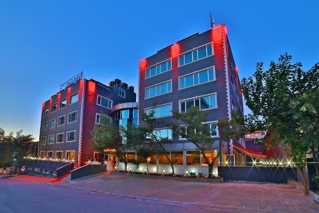 Готель Sanli Suite Hotel 4*