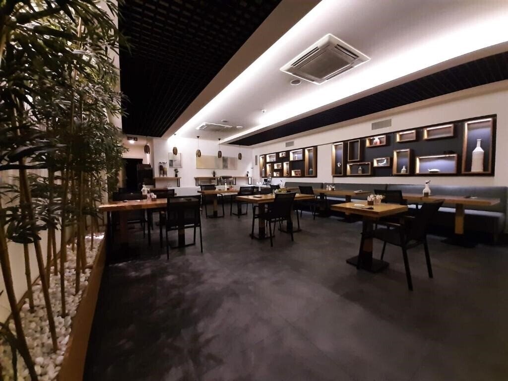 Панорама Sapko Airport Hotel 3*