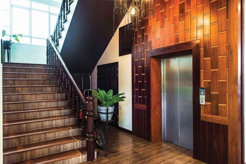 Апартаменты The Bridge Hotel 4*