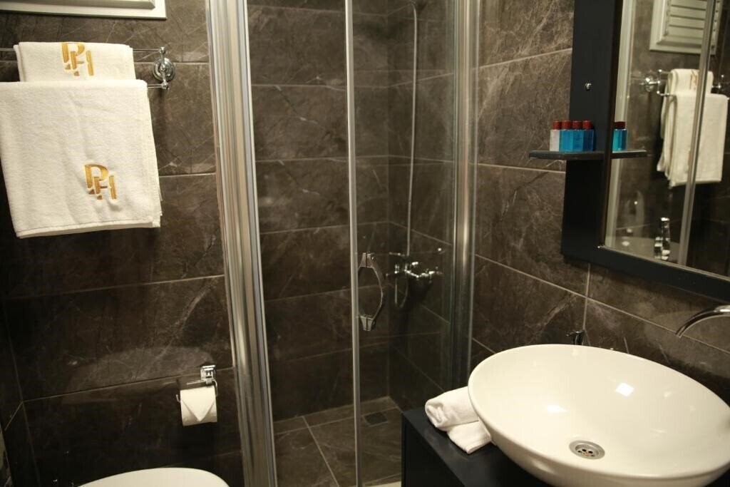 Вид Pelikan Hotel 3*