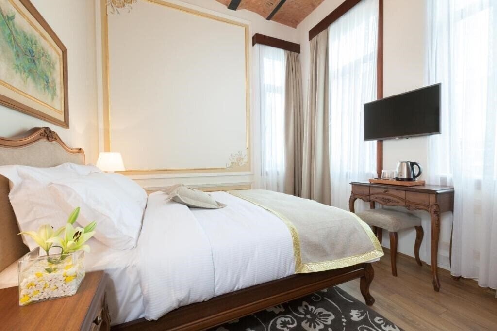 Картинка Pera Parma Hotel 4*