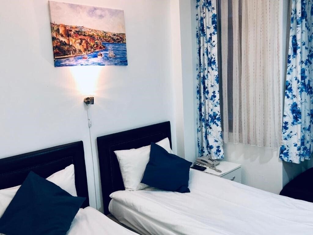 Вид The House Of Tulpan апартаменты