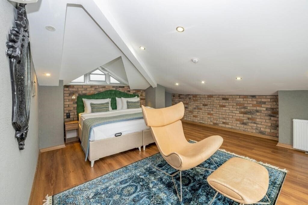 Панорама The Marions Suite 3*