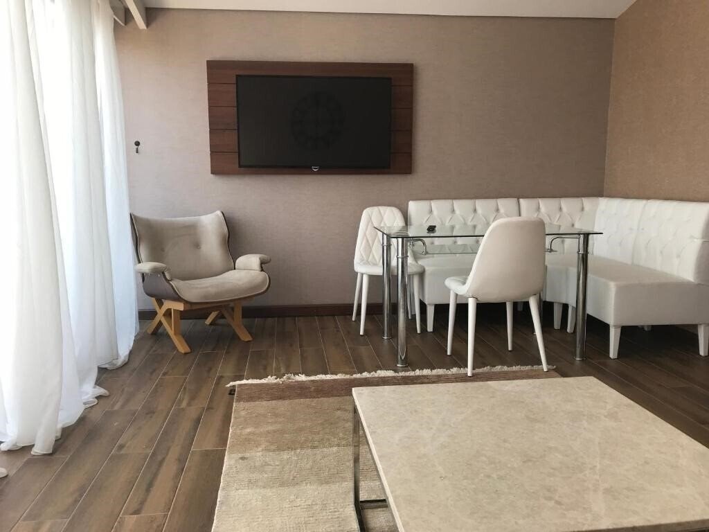 Територія Old Port Hotel 3*