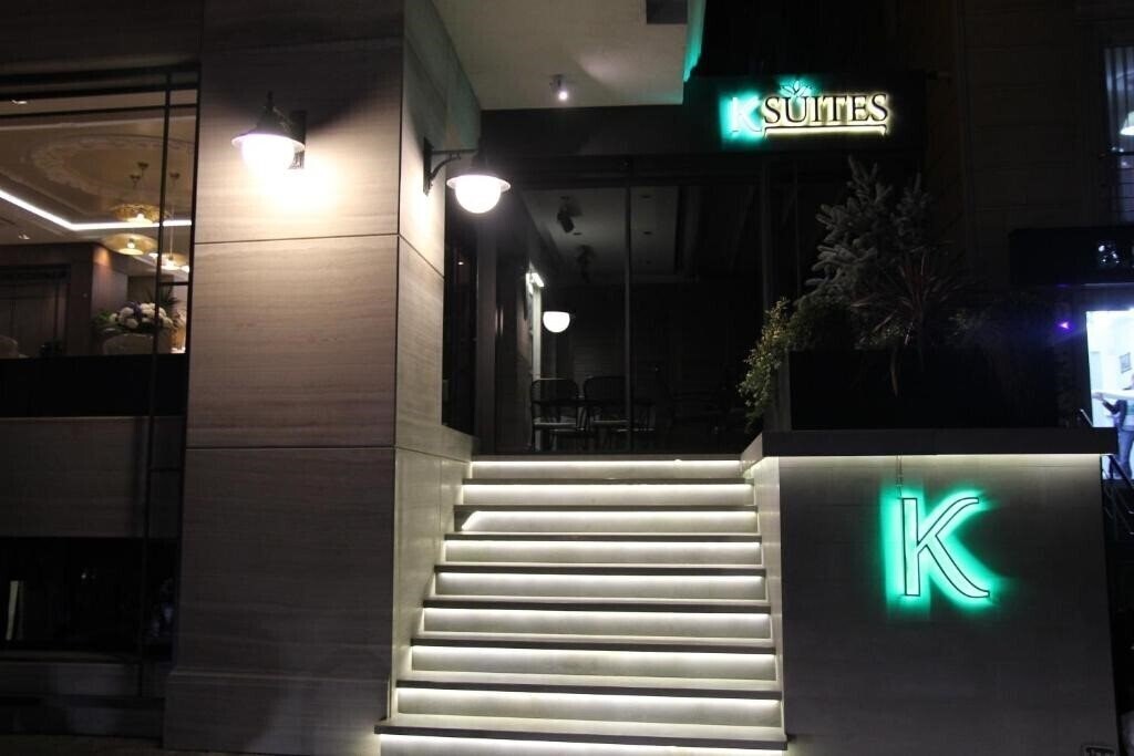 Территория Ksuites Hotel 3*