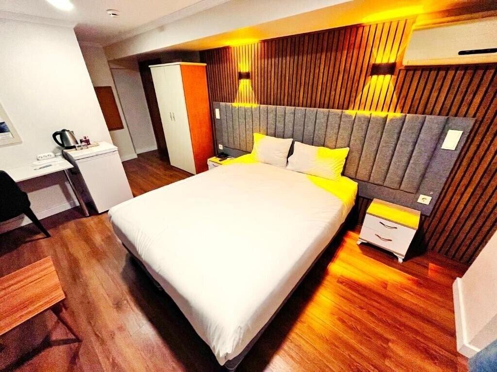 Апартаменты Naila Hotel 3*