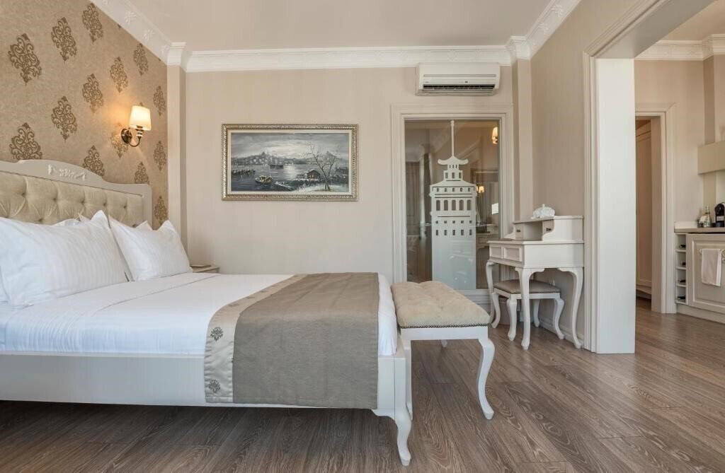 Территория Louis Appartements Galata (ex. Louis Luxury Suite Appartements, Loius Appartements Hotel ) 4*