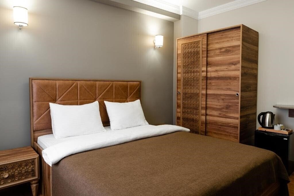 Апартаменти Madame Roza 2*