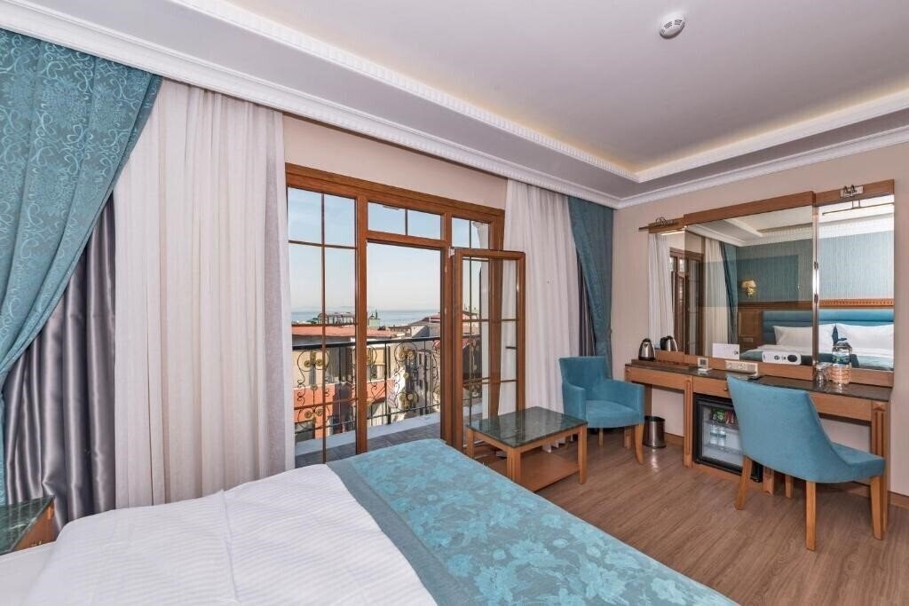 Территория Magnaura House Hotel 3*