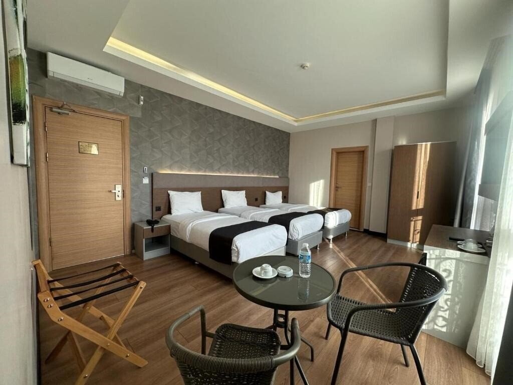 Фото Niconya Port Suites & Hotel 3*