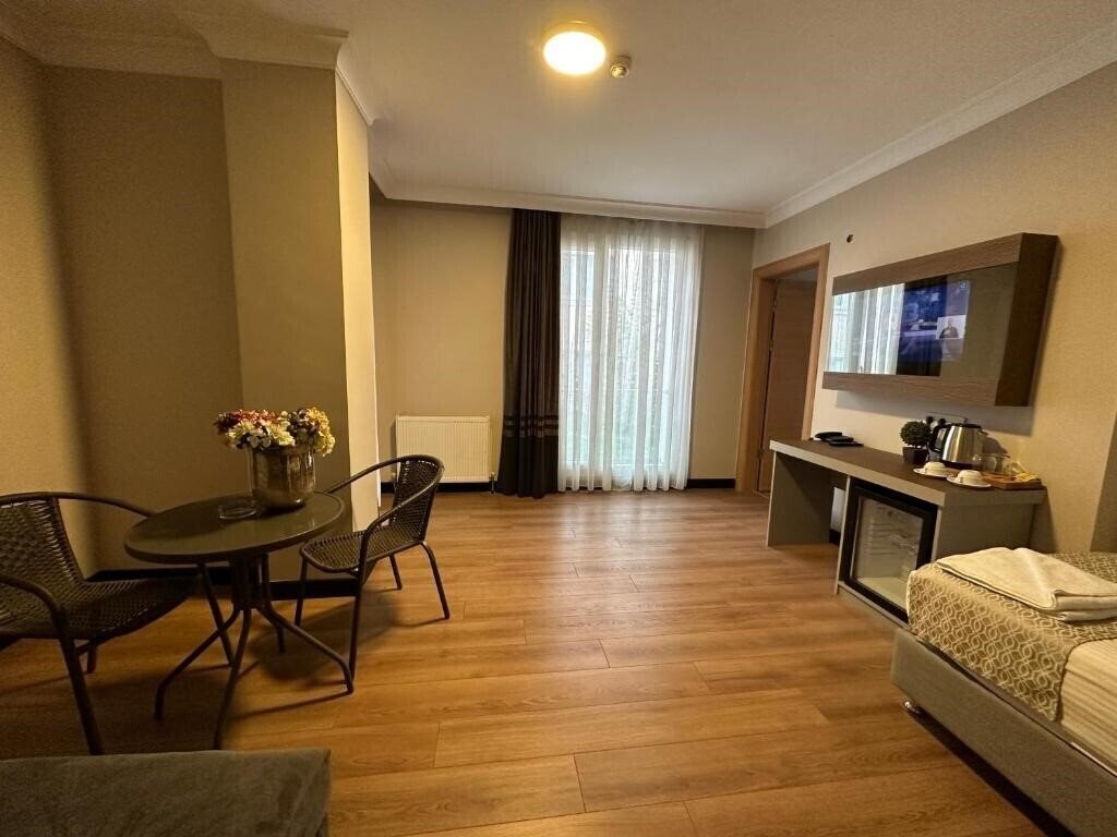 Изображение Niconya Port Suites & Hotel 3*