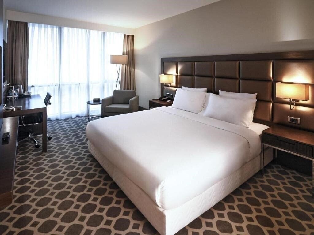 Территория Mercure Istanbul West & Convention Center 5*