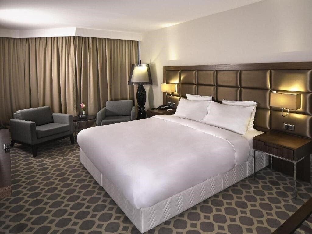 Панорама Mercure Istanbul West & Convention Center 5*