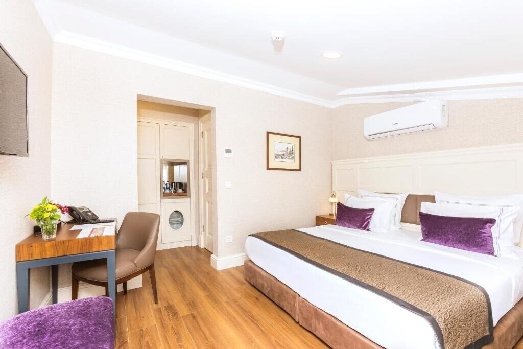 Вид Meroddi La Porta 4*