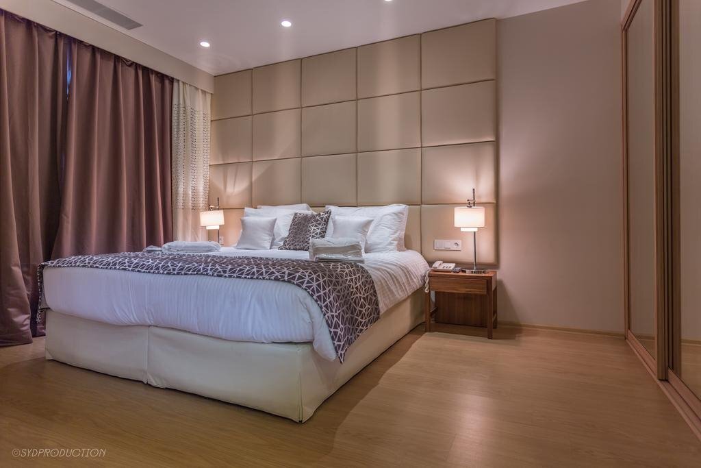 Апартаменты Millennium Suites 4*