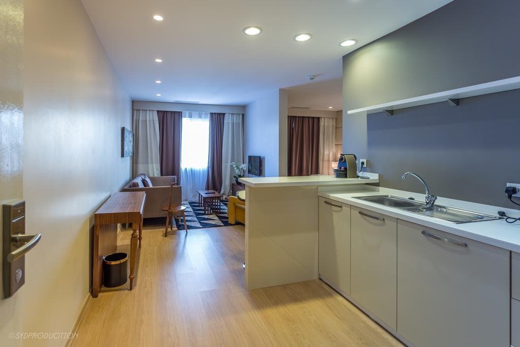 Панорама Millennium Suites 4*