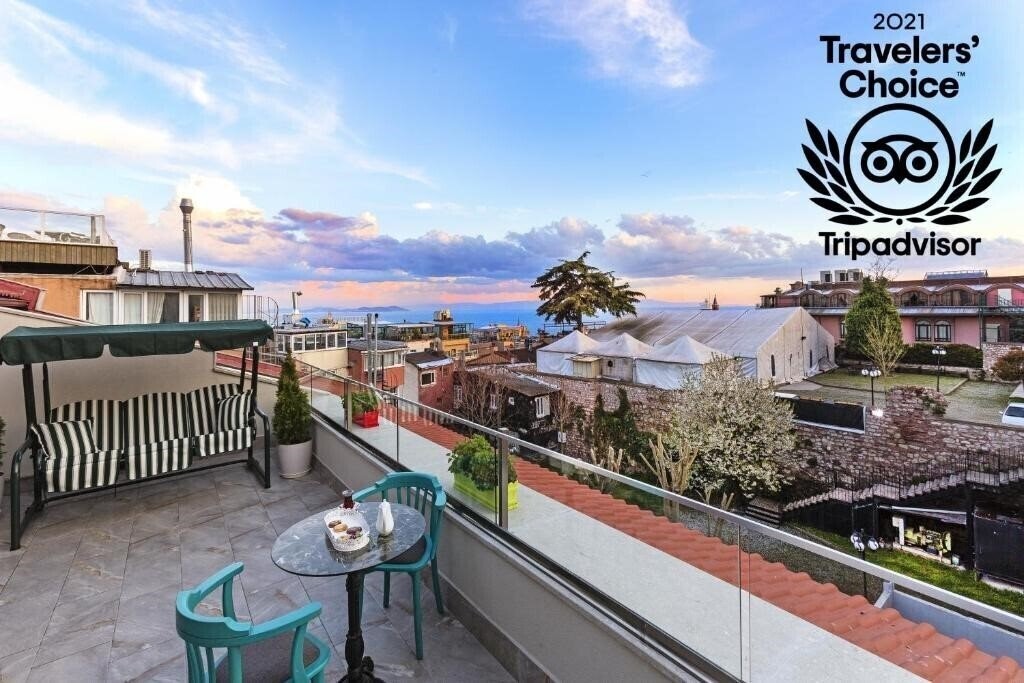 Панорама Obelisk Hotel & Suites 3*