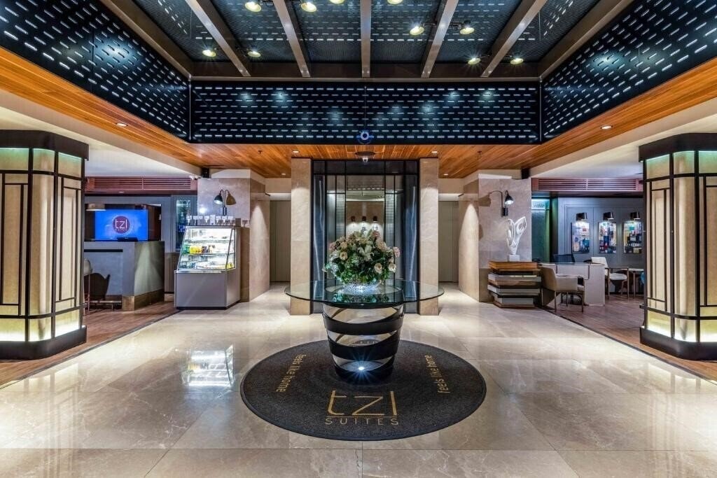 Апартаменты Tzl Suites 5*