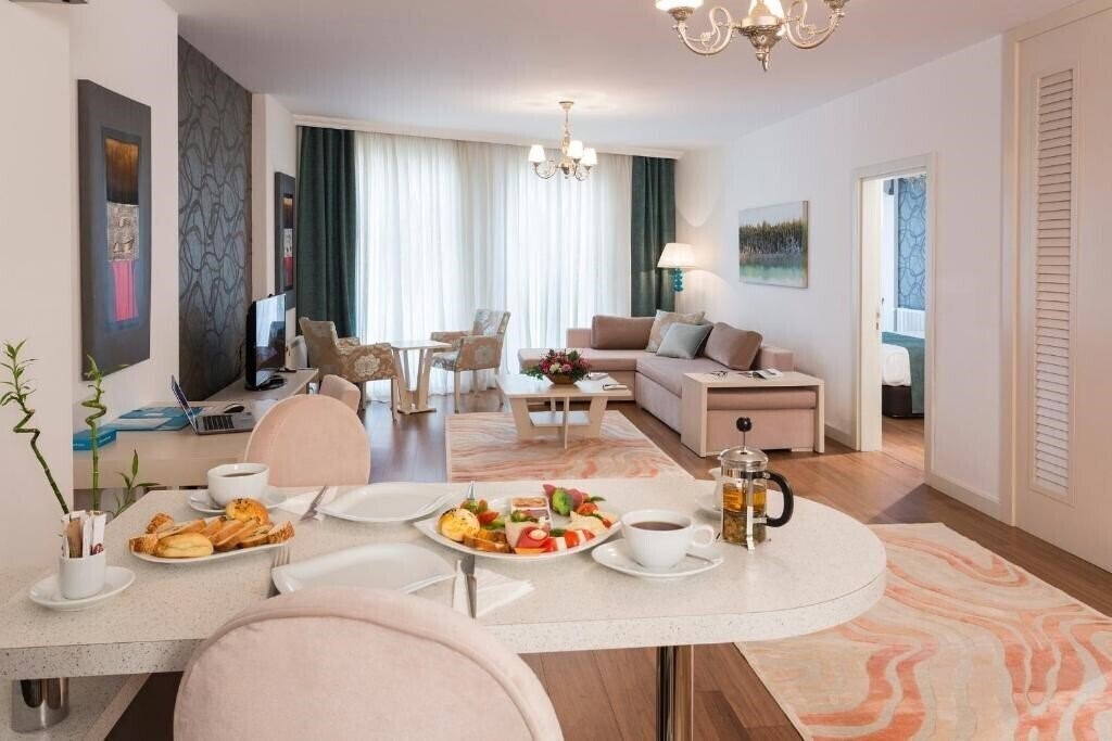 Панорама Turkuaz Suites Bosphorus 4*