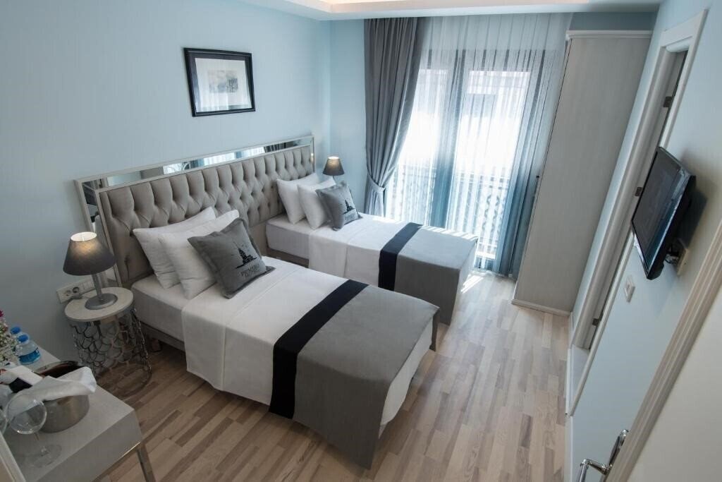 Апартаменти Primero Hotel 3*