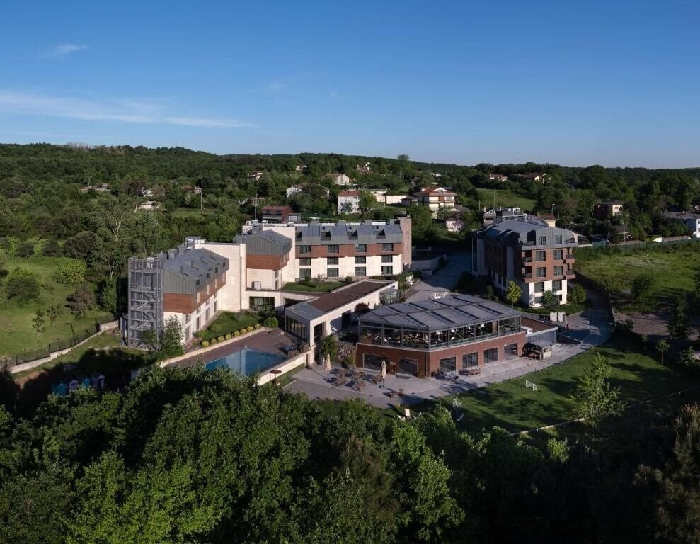 Территория Park Inn By Radisson Istanbul Airport Odayeri 4*