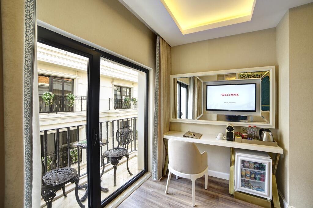 Вид Great Fortune Design Hotel 4*