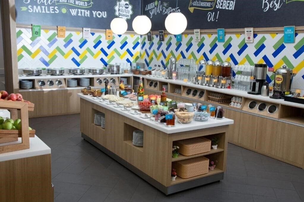 Апартаменти Hampton By Hilton Istanbul Zeytinburnu 4*