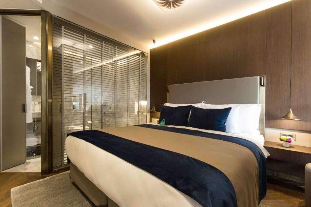 Фотография Noble22 Suites 4*