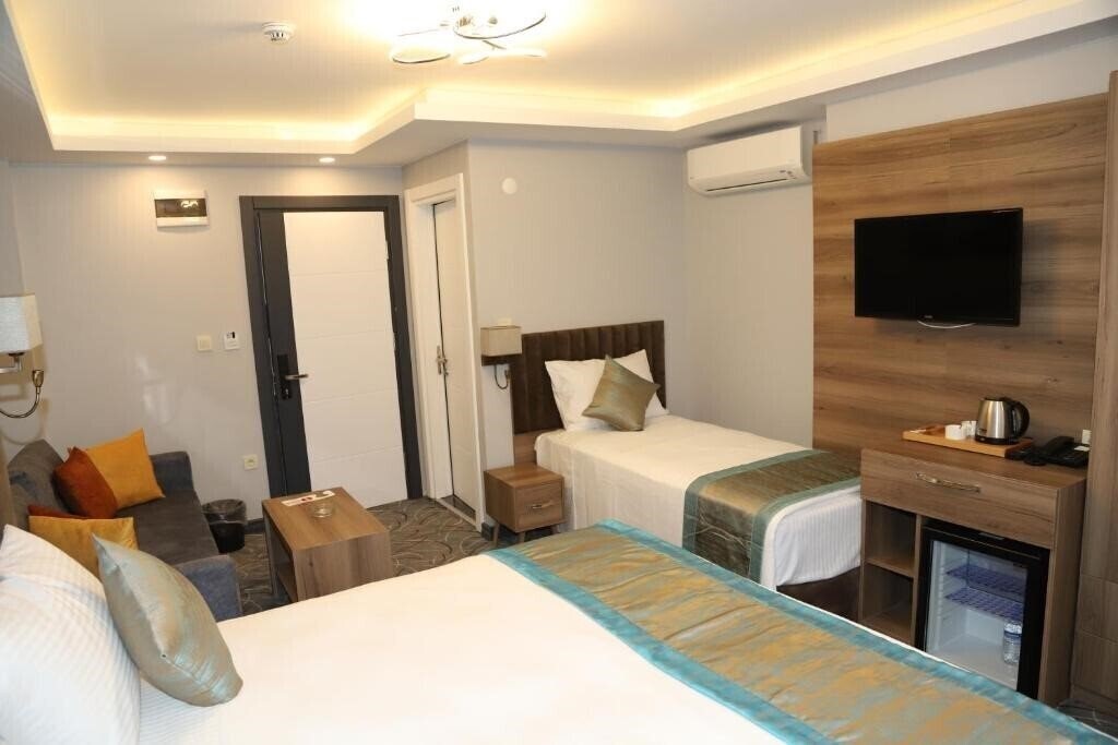 Апартаменти Grand Kavi Hotel 3*