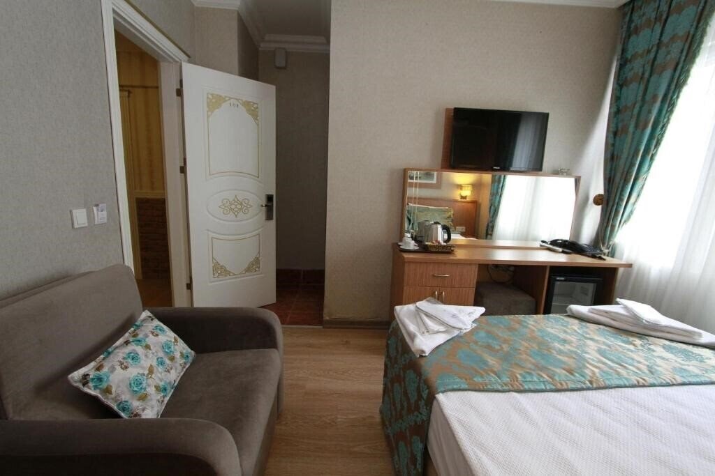 Територія Agora Boutique Hotel 3*